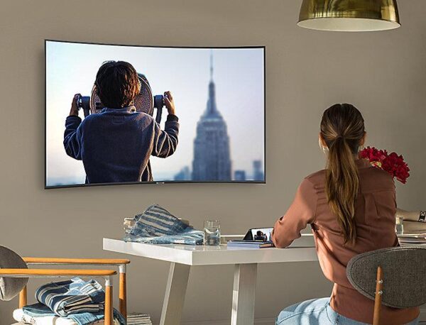 Smart Tivi Cong 4K Samsung 65 inch 65NU7500 Đồng bộ chia sẻ nội dung
