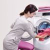 Máy giặt lồng ngang Electrolux EWF14023 - Thêm quần áo trong khi giặt